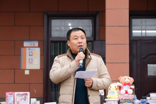 杜家小学校长张双健老师致辞.JPG